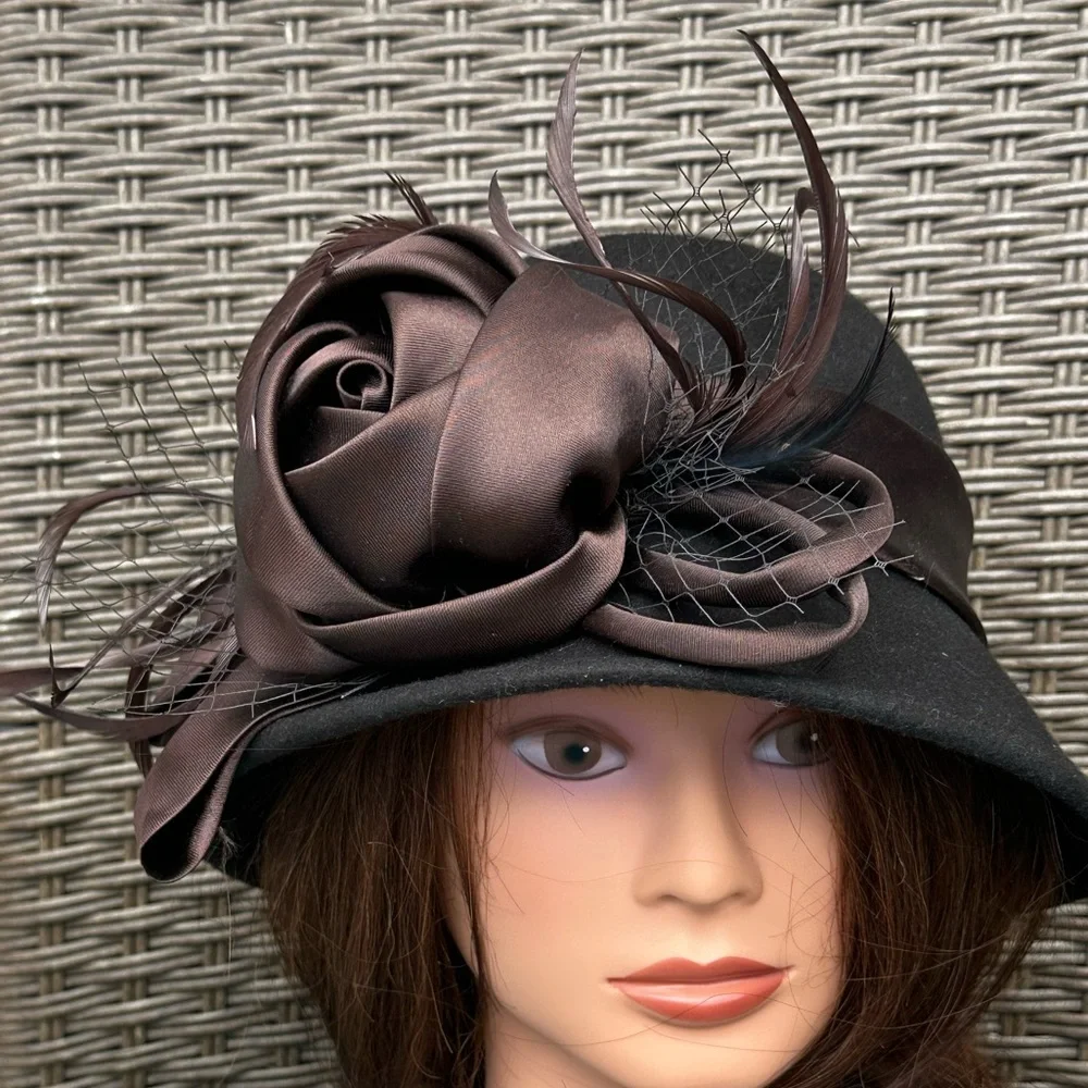 100% WOOL FELT Cloche Hat with Brown Satin Rose and Feather Detail Pretty Easter - Picture 5 of 13